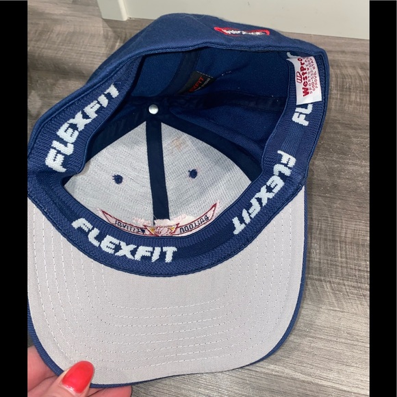 FlexFit WWC Art city days hat - Picture 3 of 4